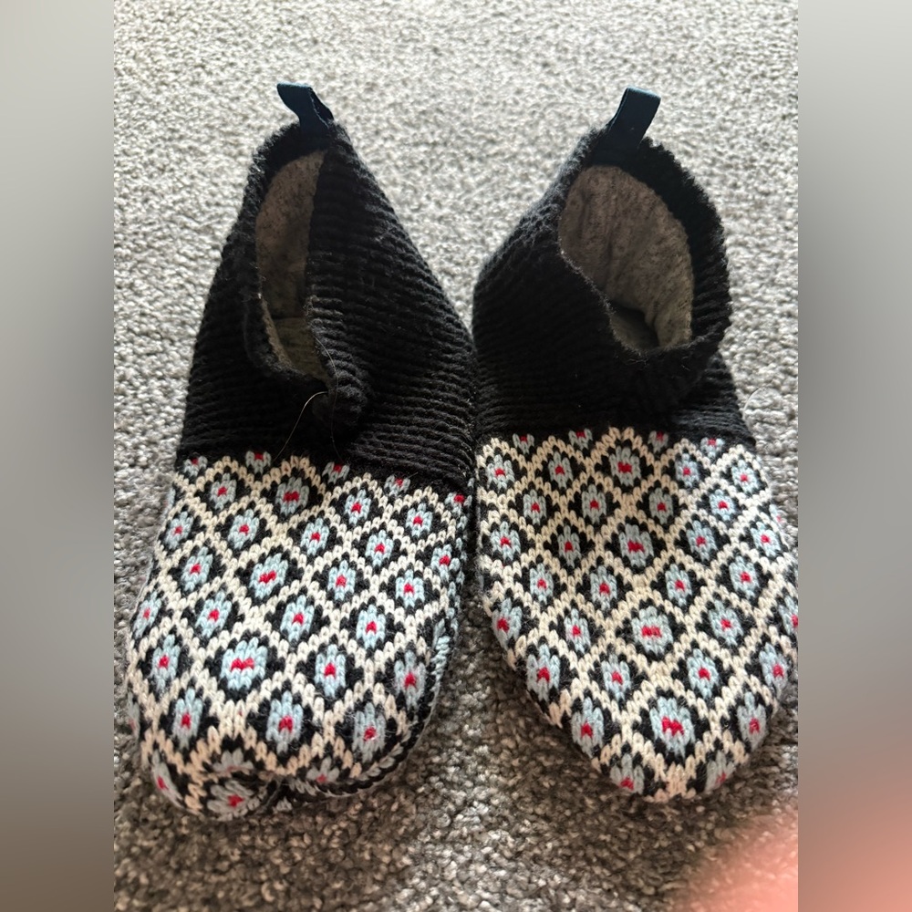 Size 8 BOMBAS Gripper Slippers NWOT
